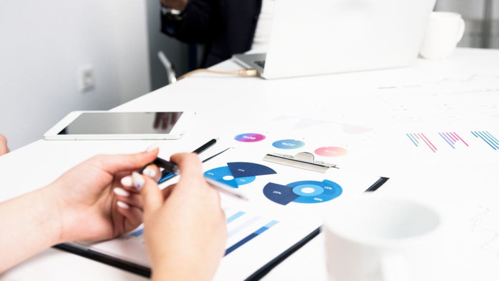 Business Growth Chart: Implementing Scaling Strategies